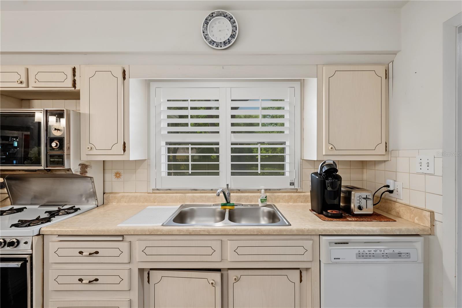 1609 MELODIE DR — photo 10