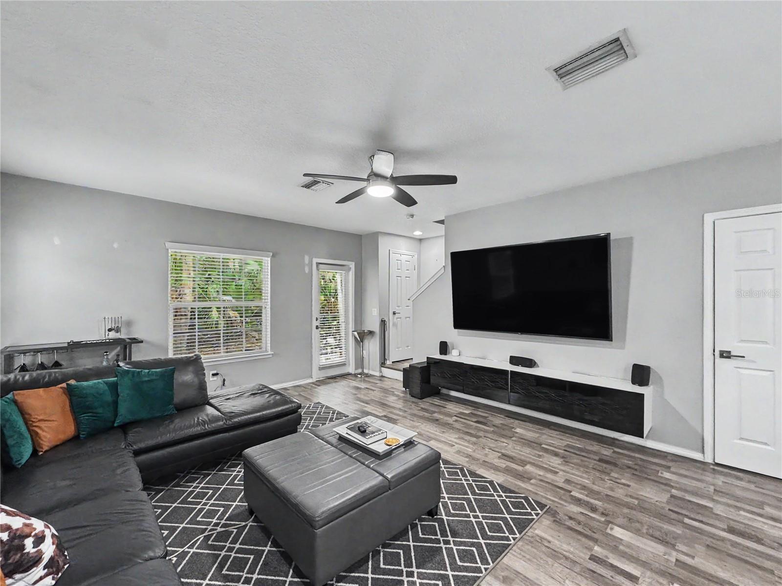 4842 CHATTERTON WAY — photo 8