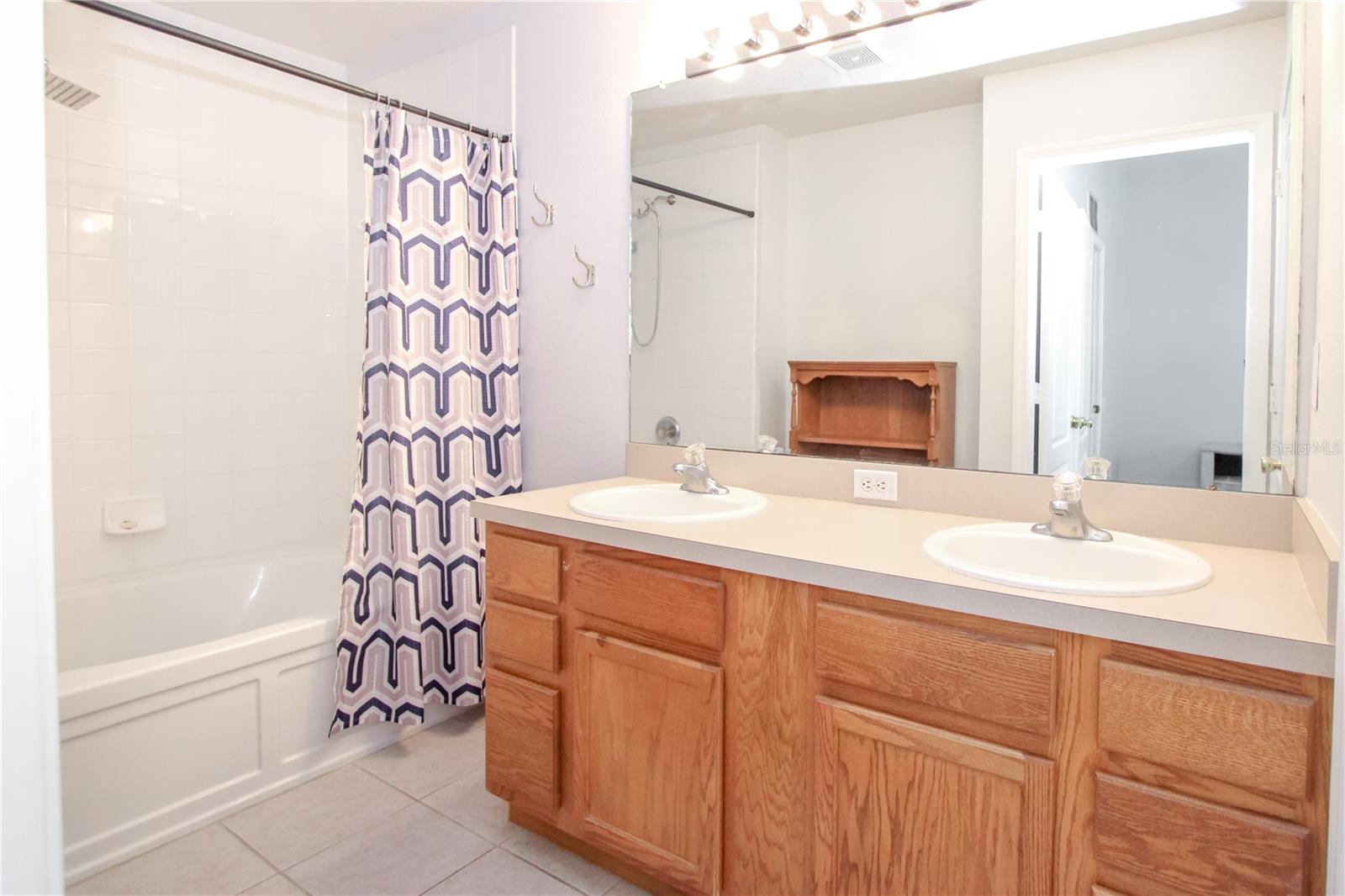 2722 CONCH HOLLOW DR — photo 16