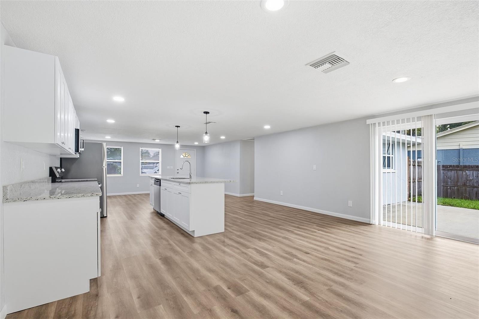8531 HORIZON LN — photo 10