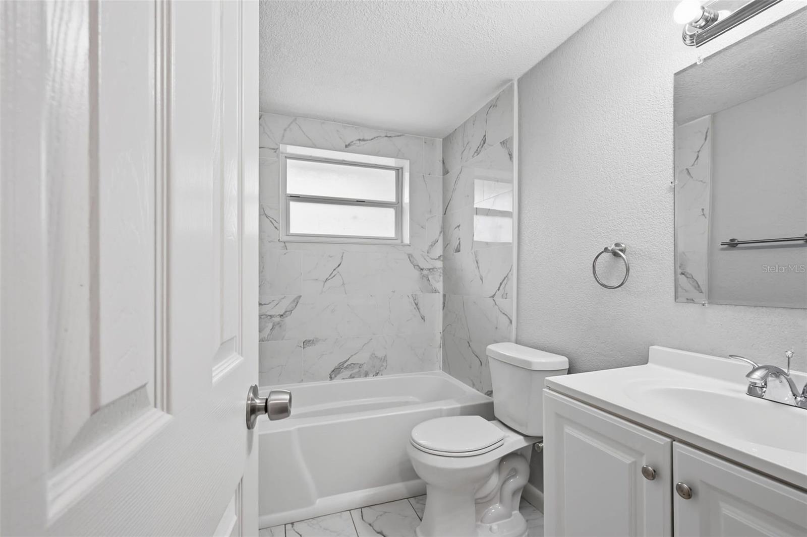 8531 HORIZON LN — photo 32