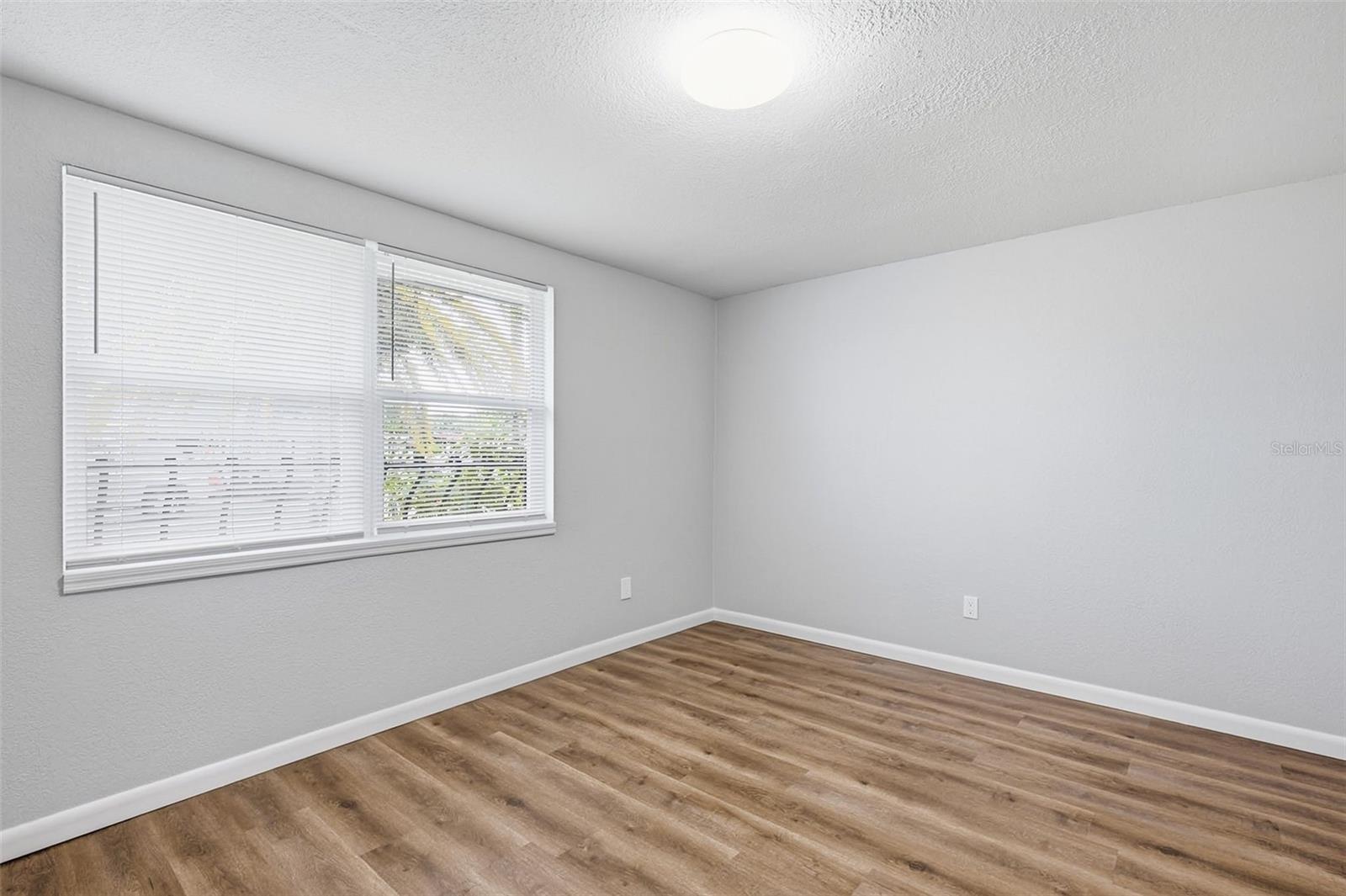 8531 HORIZON LN — photo 23
