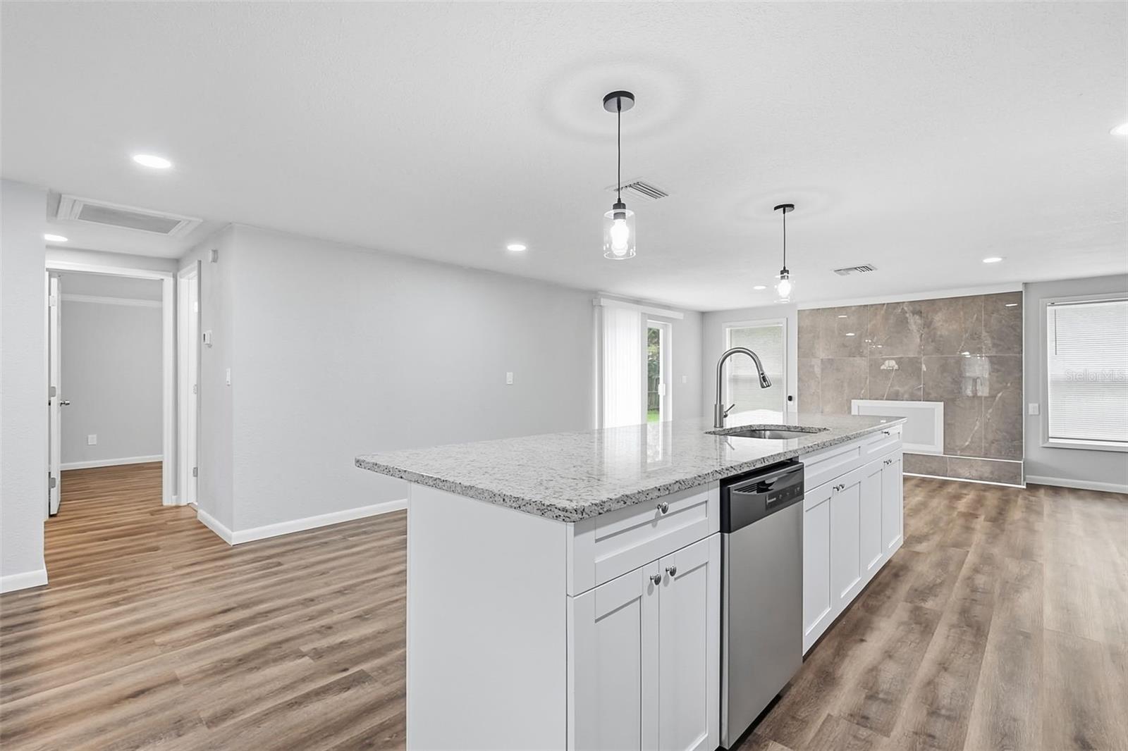 8531 HORIZON LN — photo 17
