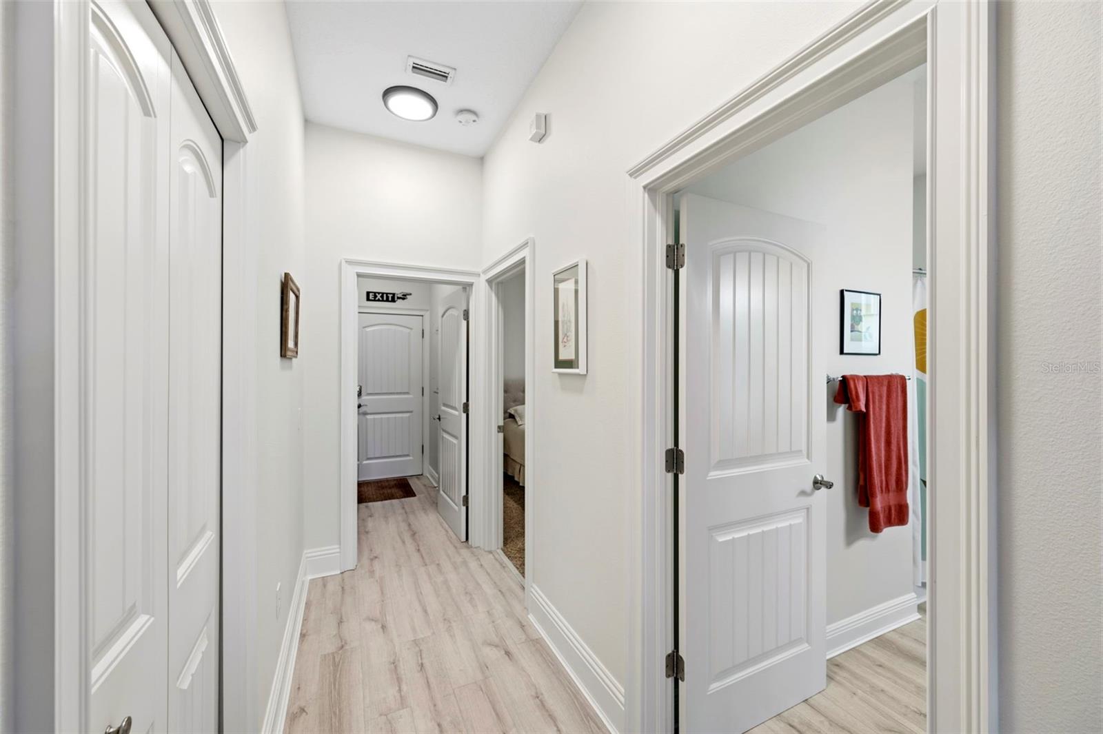 3850 CREEKSIDE PARK DR — photo 33