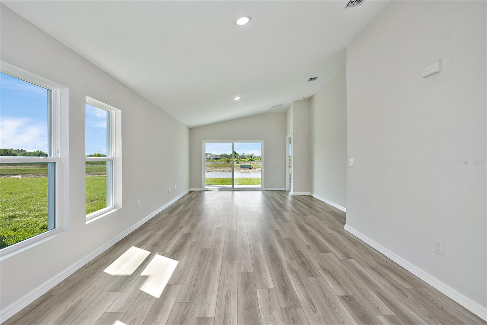 15204 MAUDE LANDING LOOP — photo 3