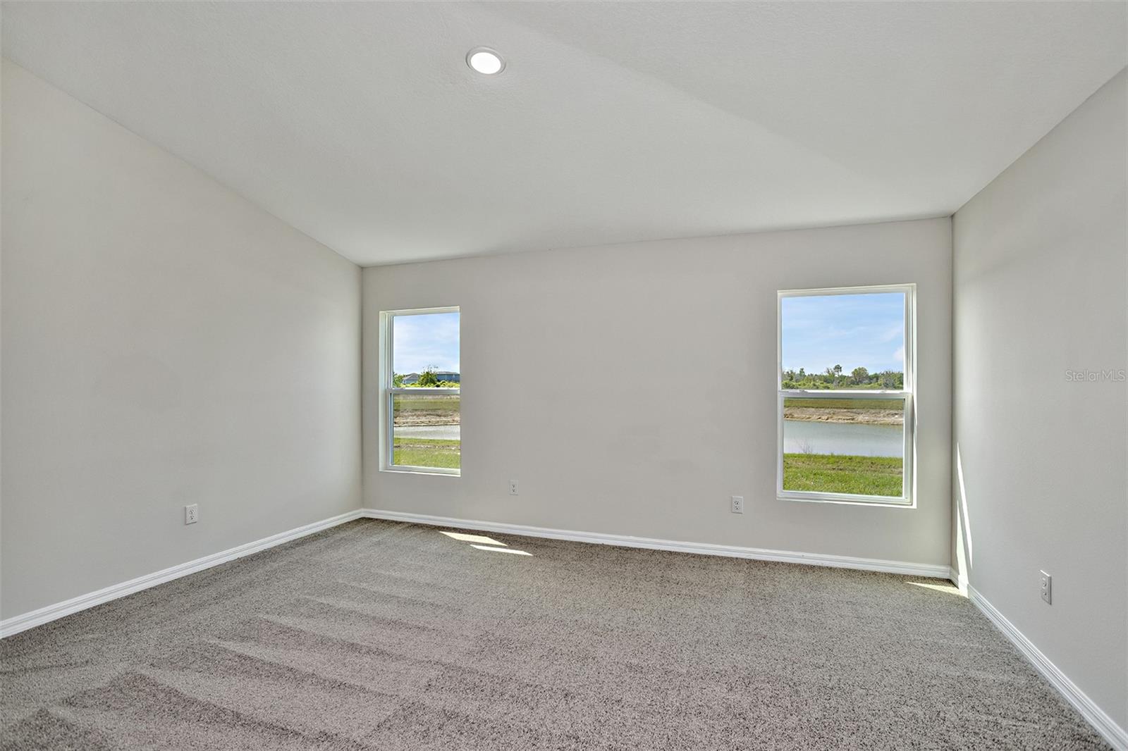 15204 MAUDE LANDING LOOP — photo 4