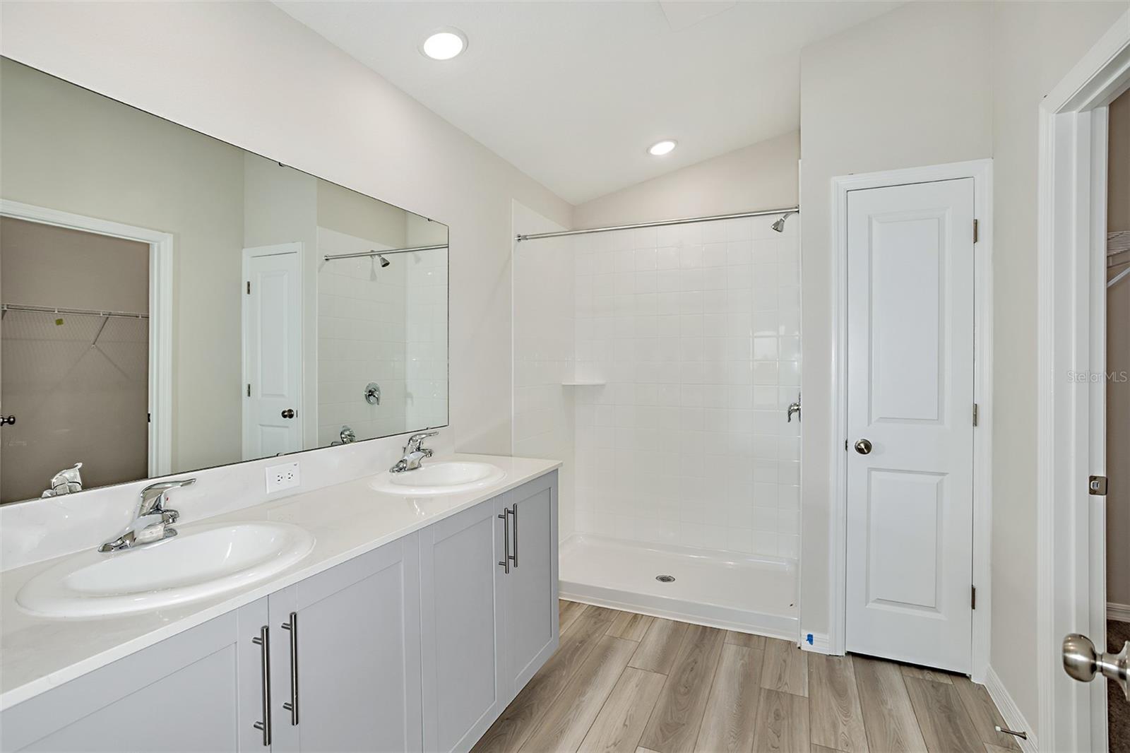 15204 MAUDE LANDING LOOP — photo 5