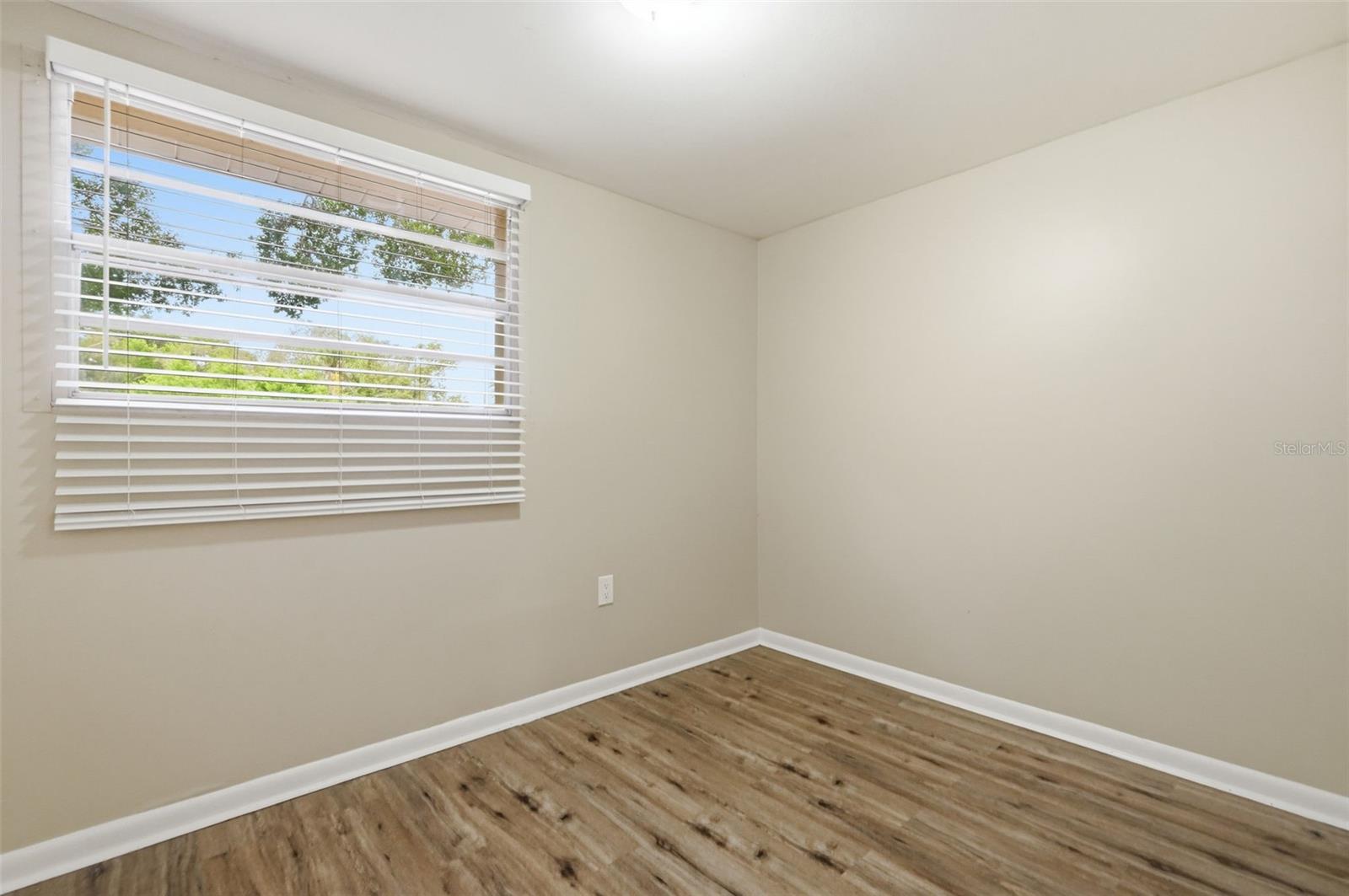 3209 N 45TH ST — photo 11