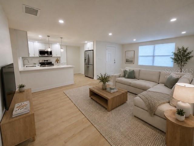 4533 W FERN ST — photo 3