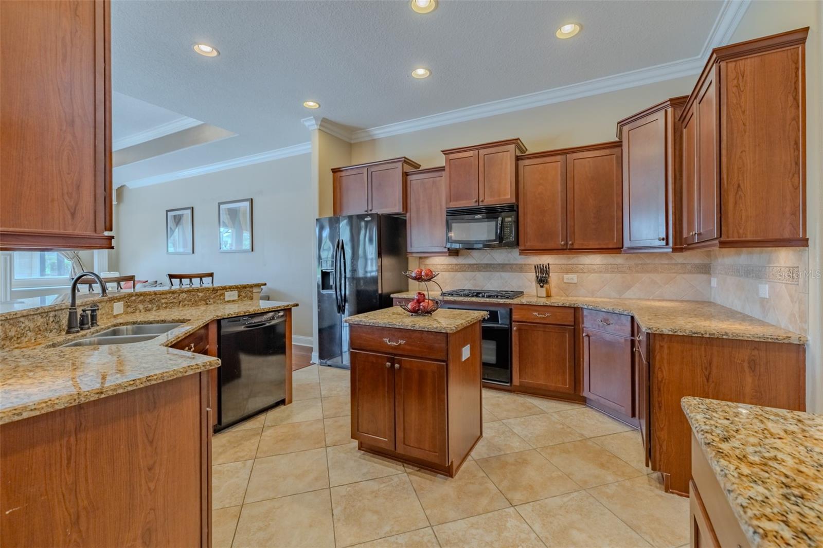 8016 CYPRESS CROSSING CT — photo 4