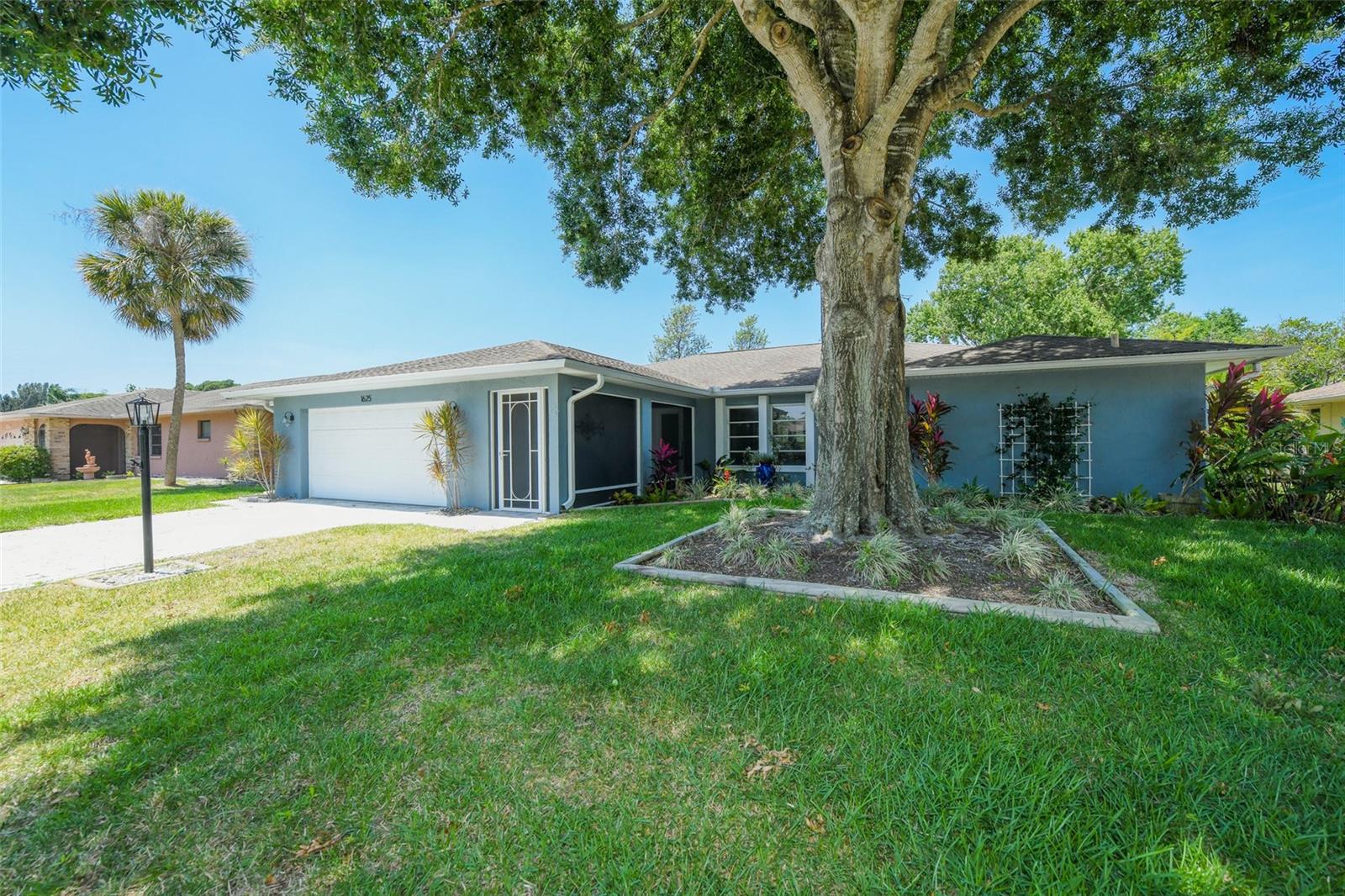 1625 BAY HILL CIR — photo 2