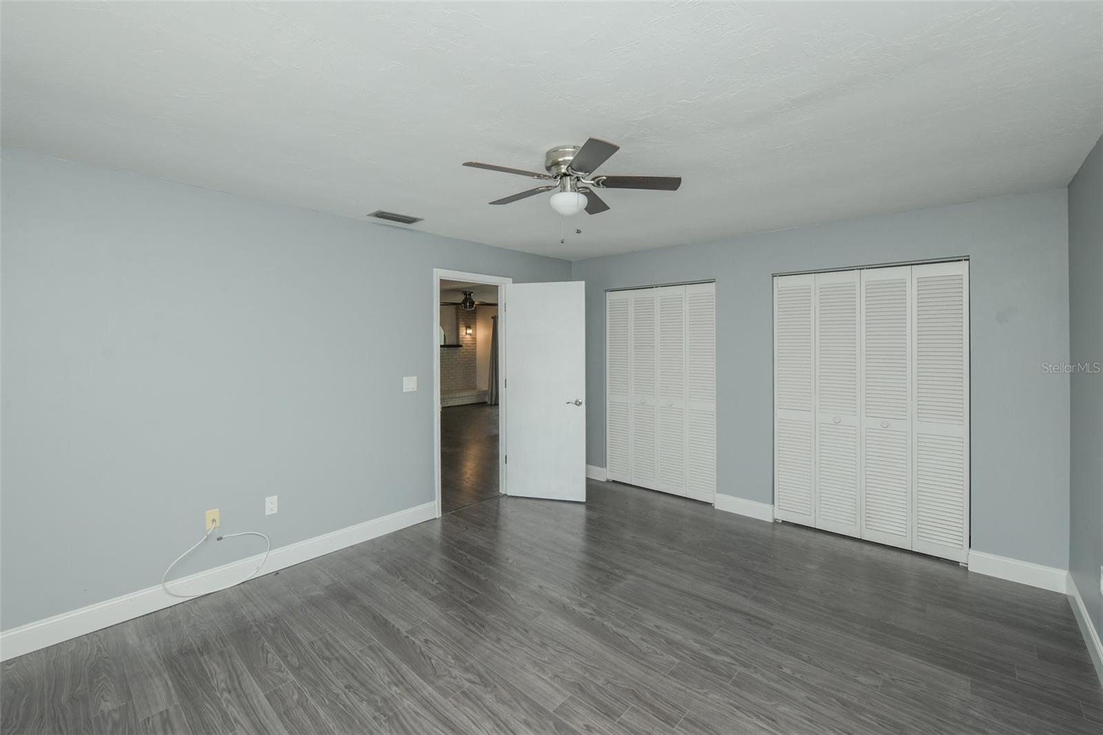 1625 BAY HILL CIR — photo 30