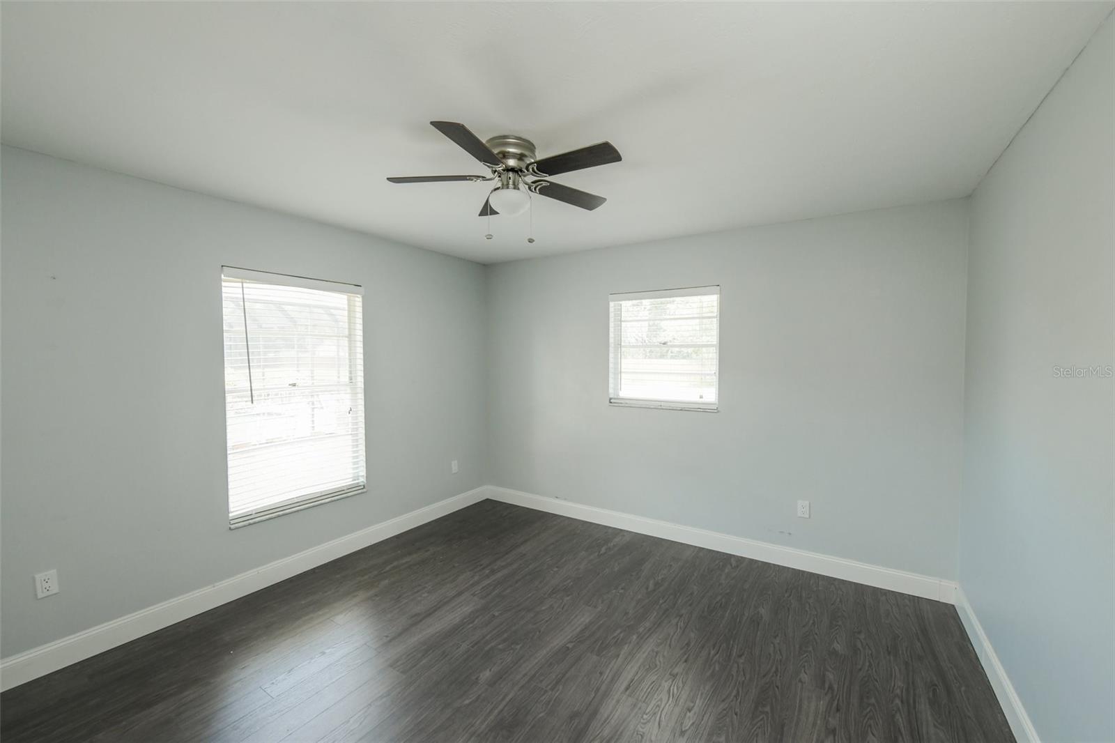 1625 BAY HILL CIR — photo 25