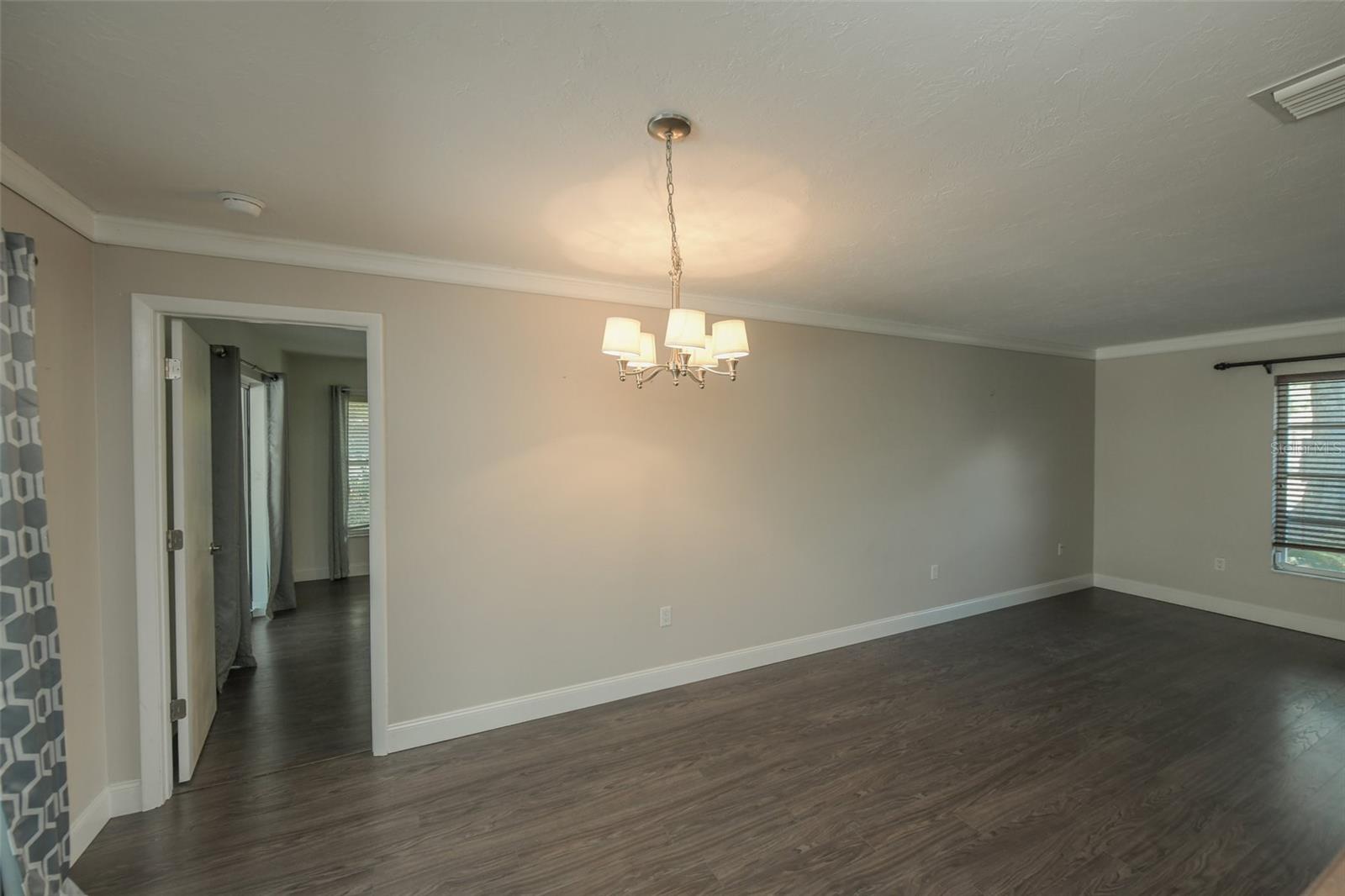 1625 BAY HILL CIR — photo 19