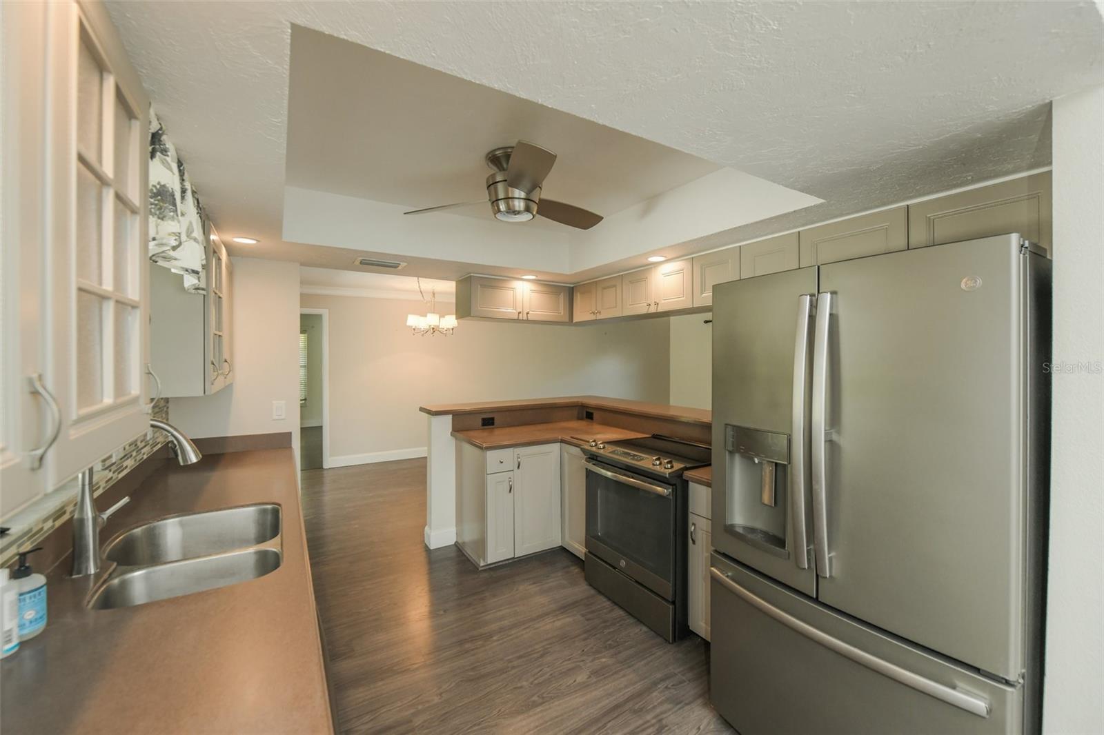 1625 BAY HILL CIR — photo 15