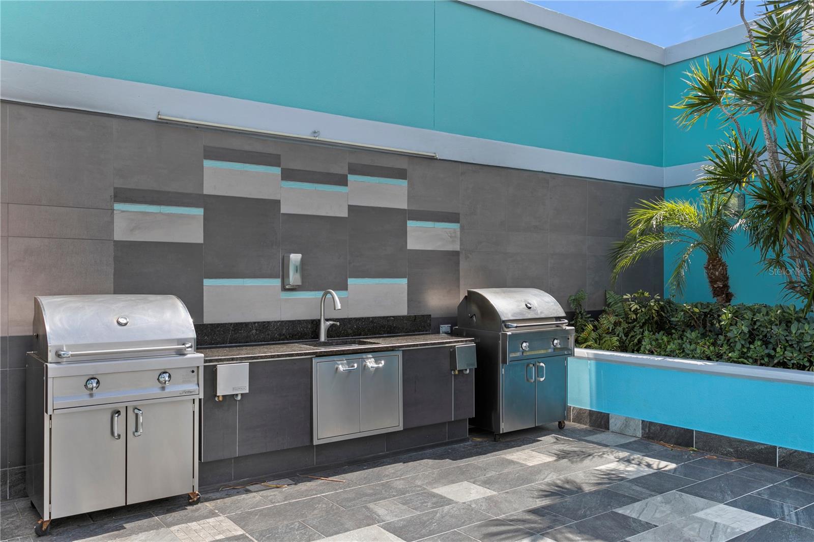 1 BEACH DR SE #1112 — photo 39
