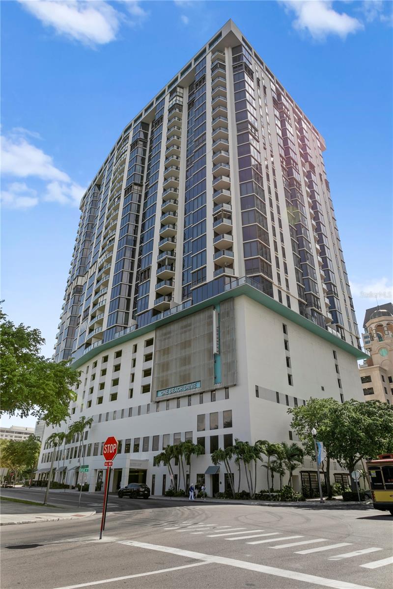 1 BEACH DR SE #1112 — photo 63