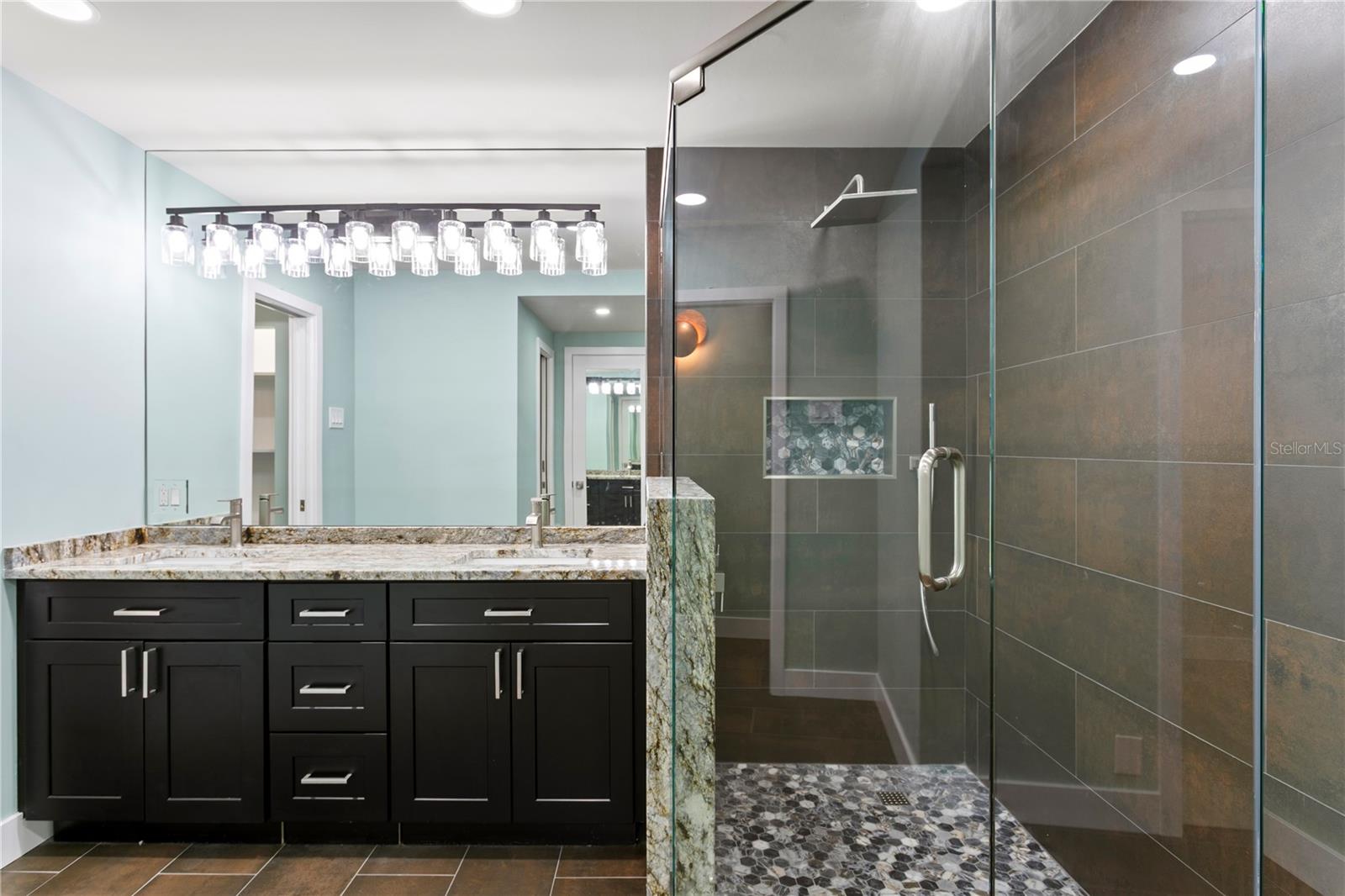 1 BEACH DR SE #1112 — photo 26