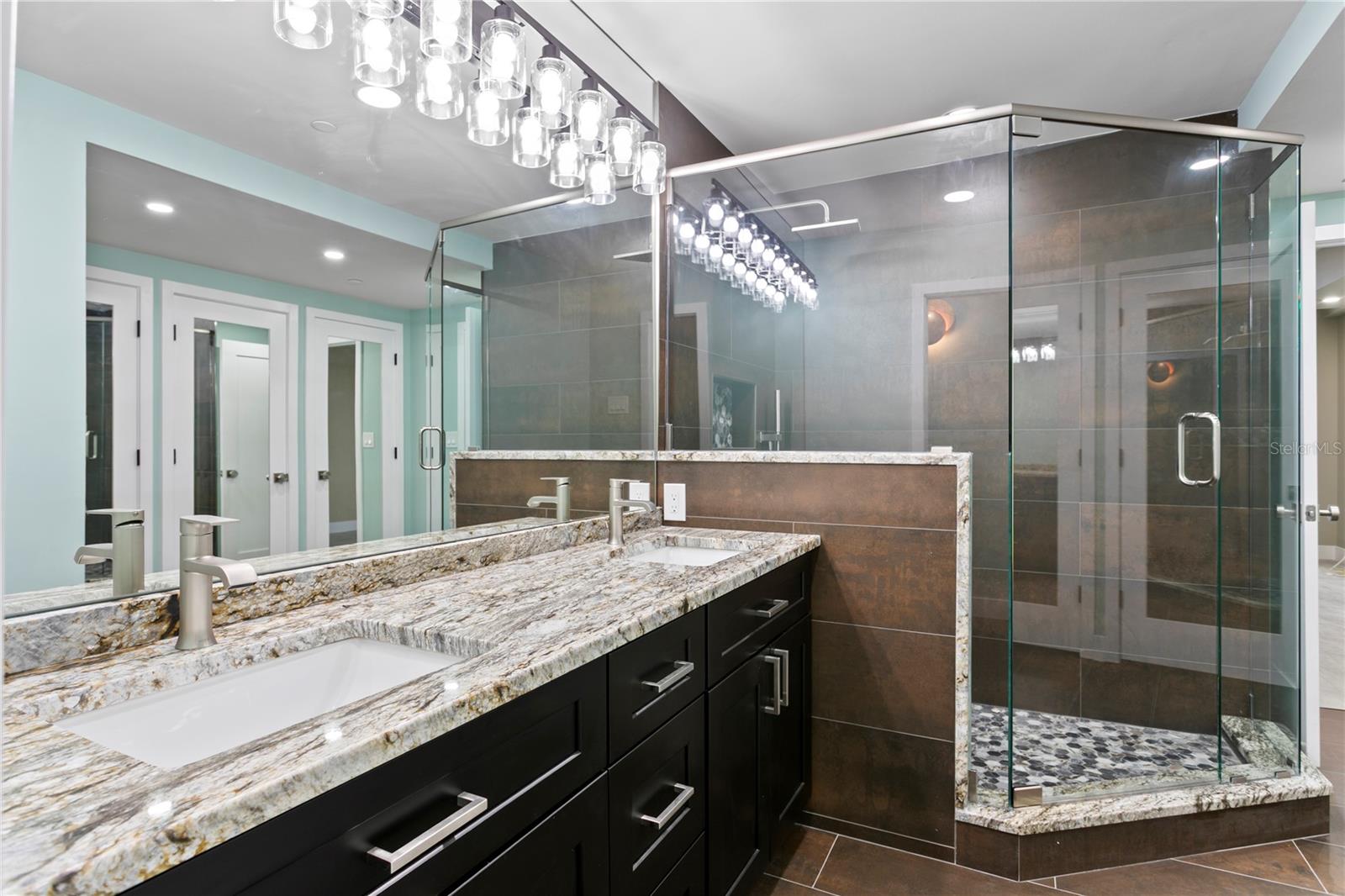 1 BEACH DR SE #1112 — photo 27