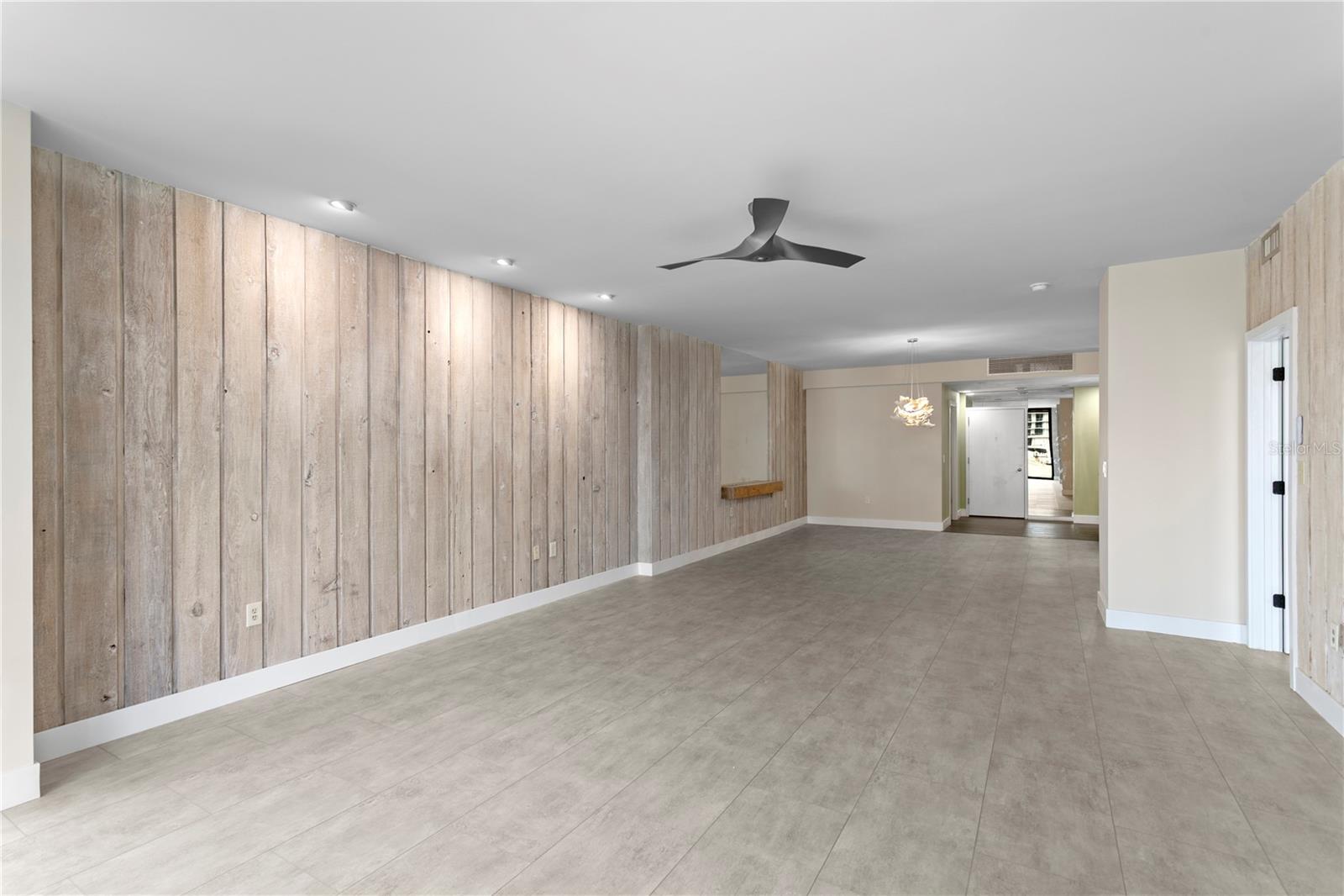 1 BEACH DR SE #1112 — photo 21