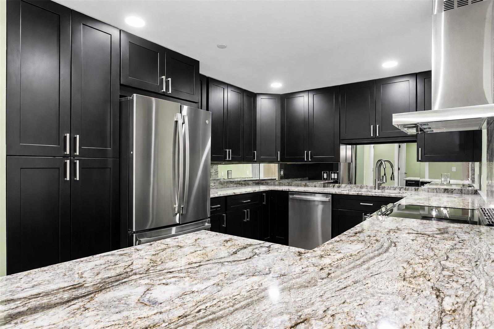 1 BEACH DR SE #1112 — photo 3