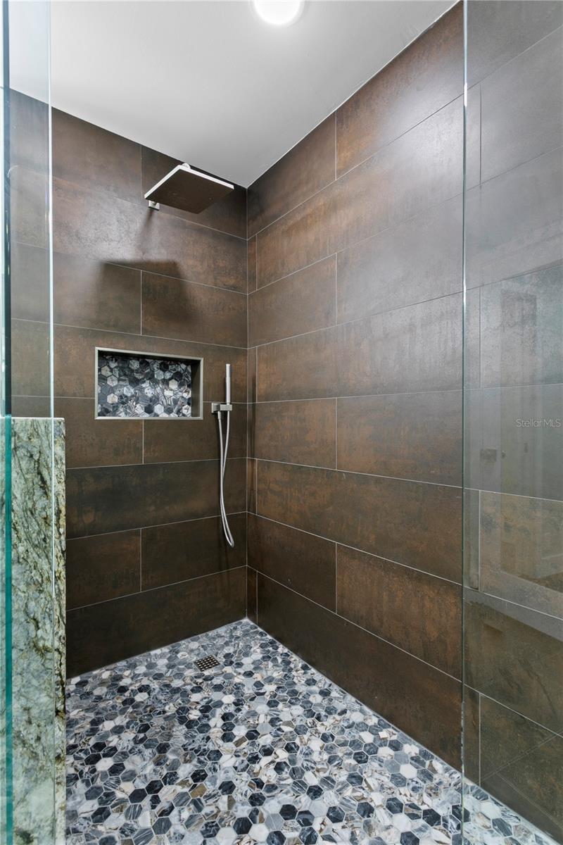 1 BEACH DR SE #1112 — photo 28
