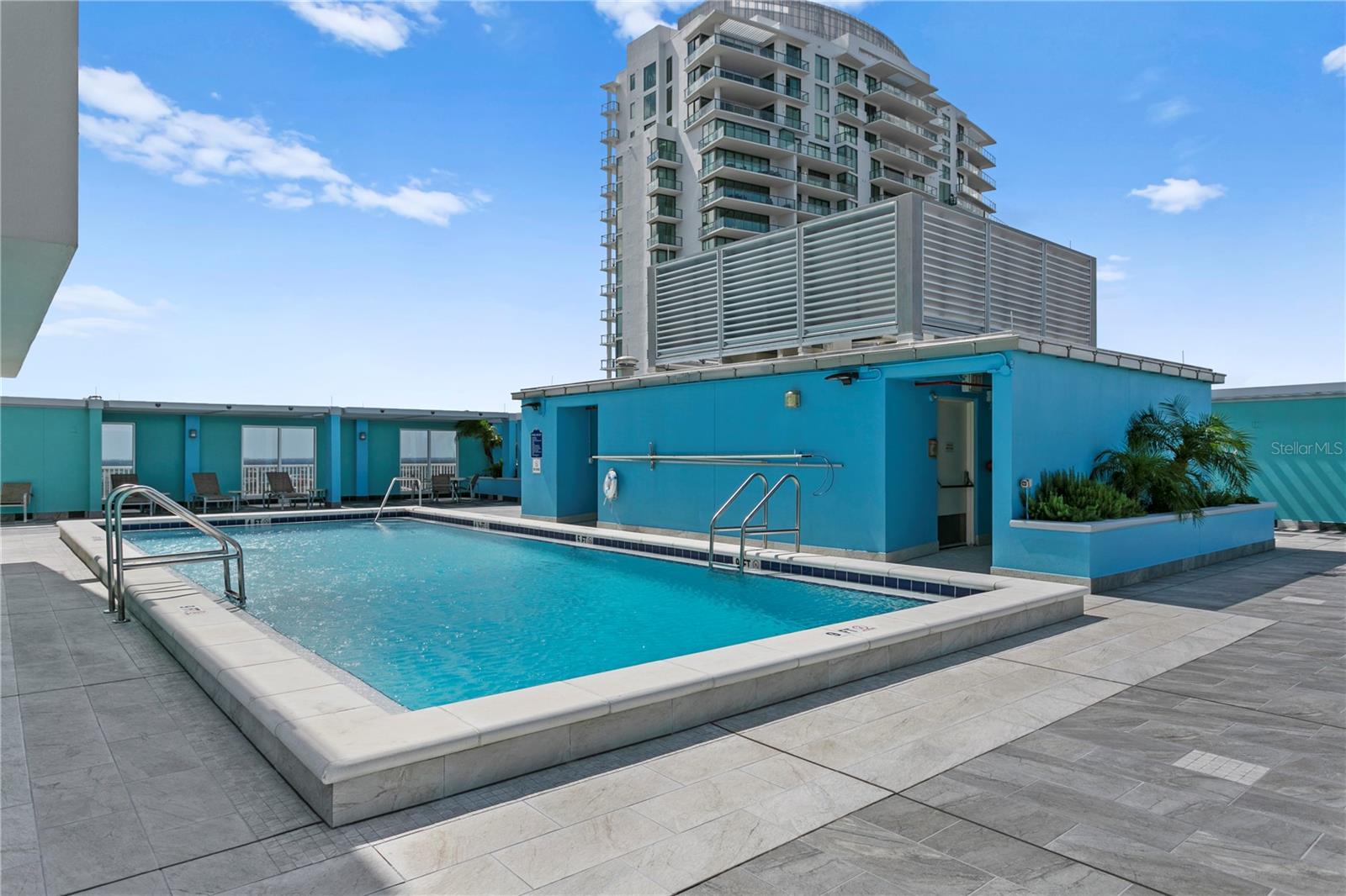 1 BEACH DR SE #1112 — photo 35