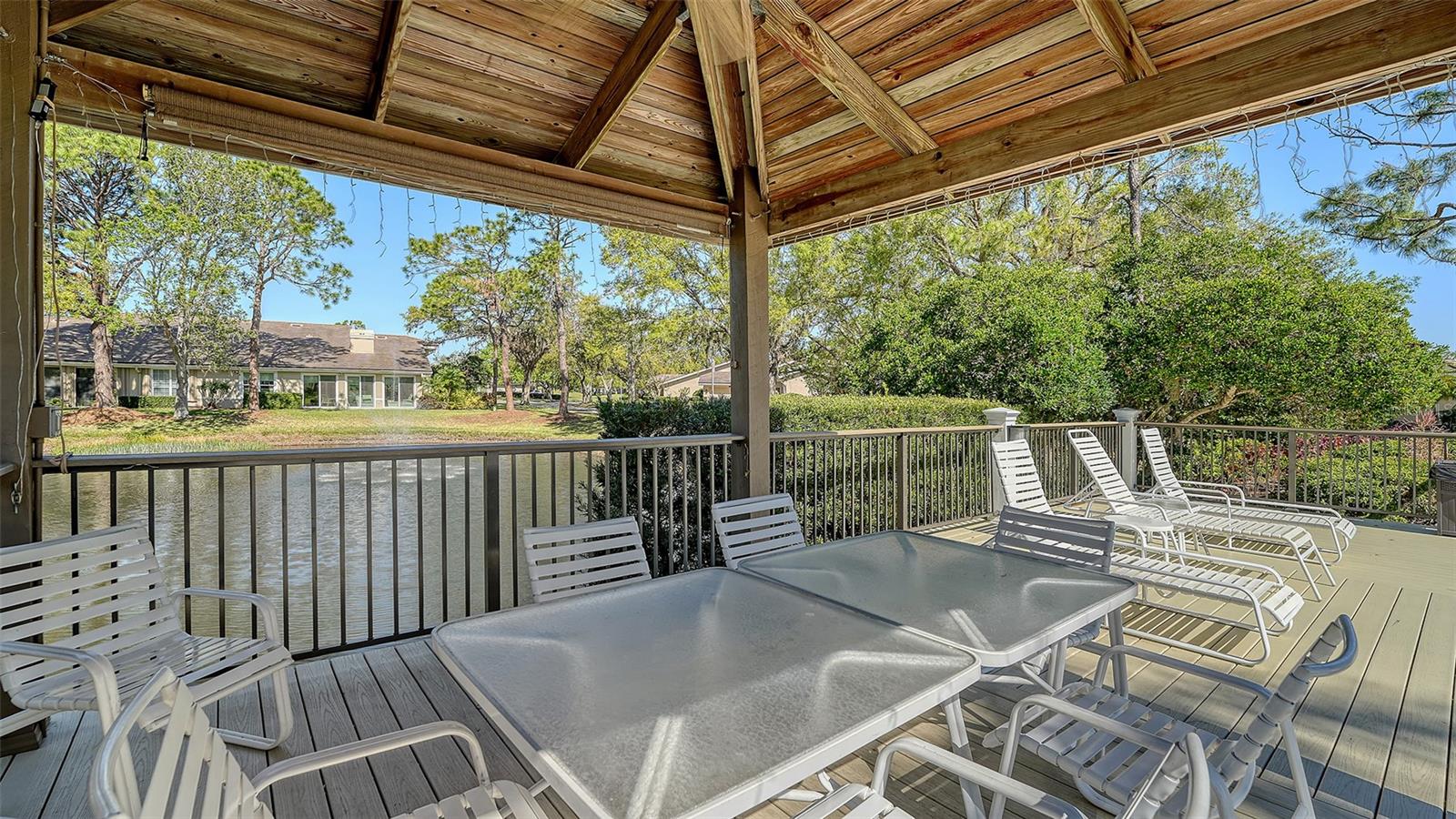 4060 PENSHURST PARK — photo 34