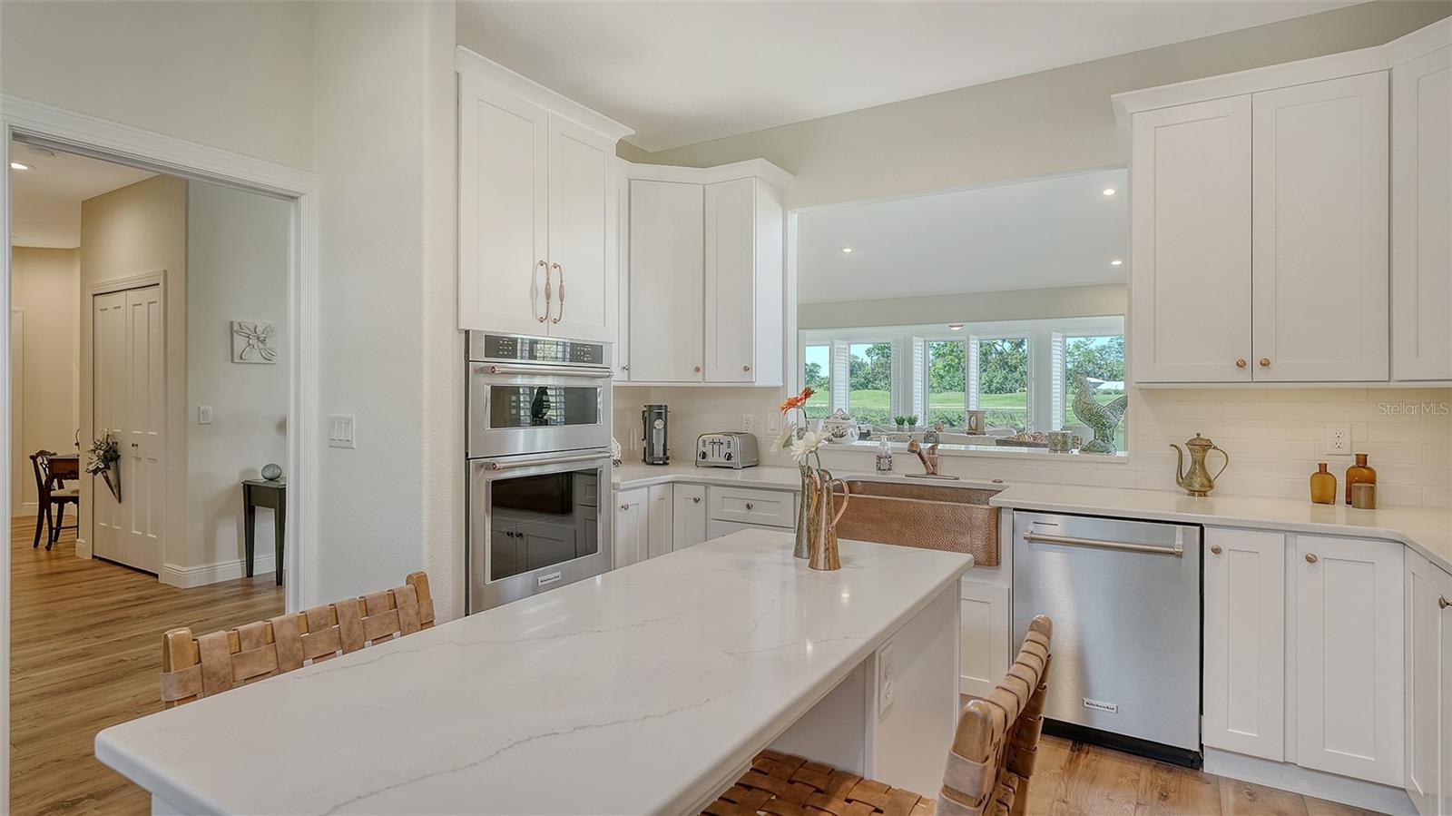 4060 PENSHURST PARK — photo 9