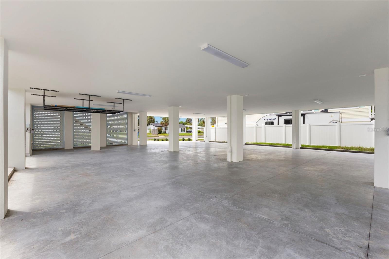 3534 OVERLOOK DR NE — photo 35