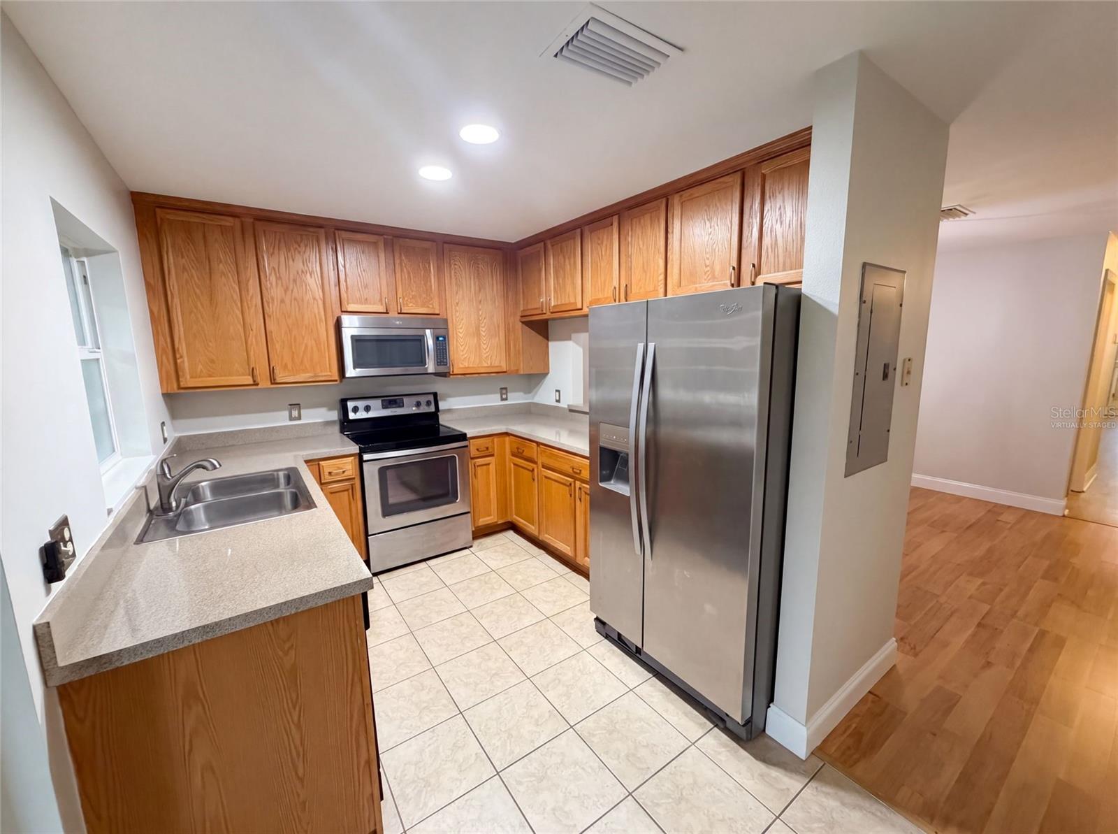 112 COQUINA BAY DR — photo 2