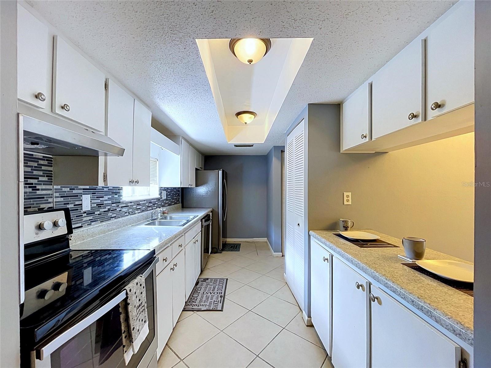 7907 SABAL DR — photo 12