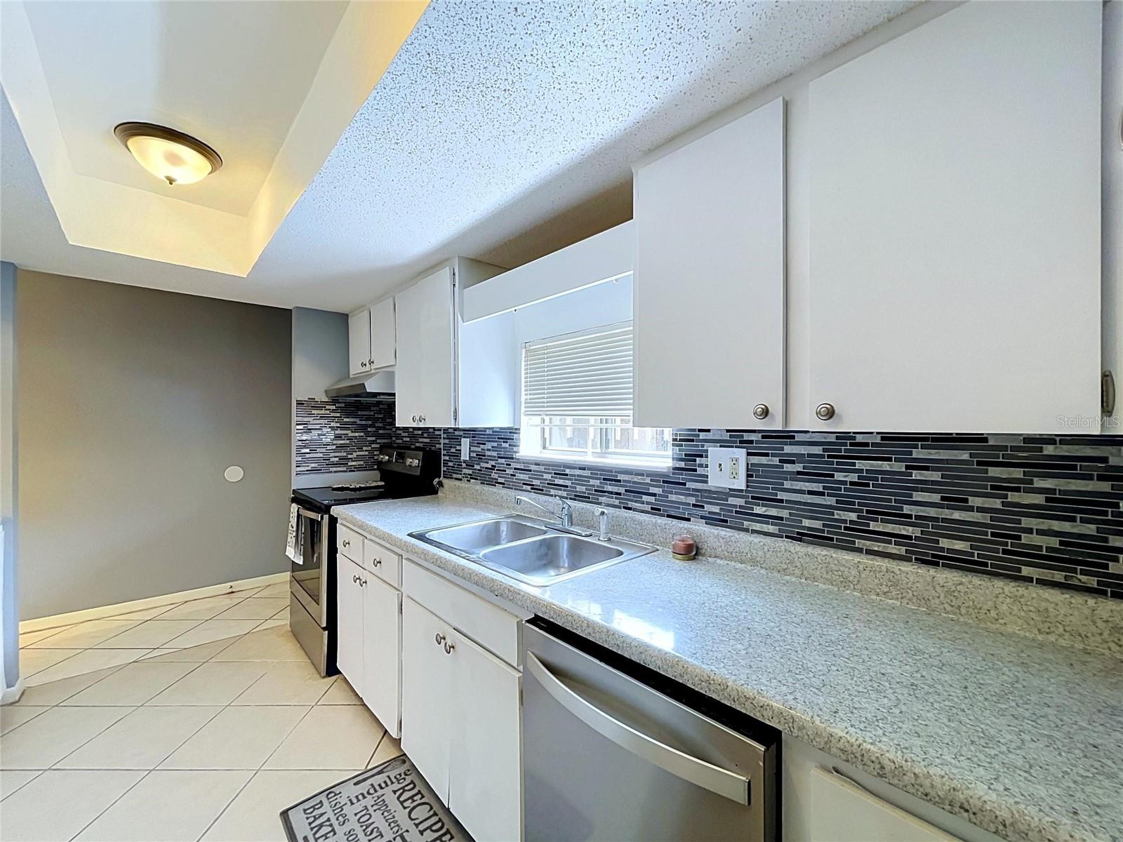 7907 SABAL DR — photo 13