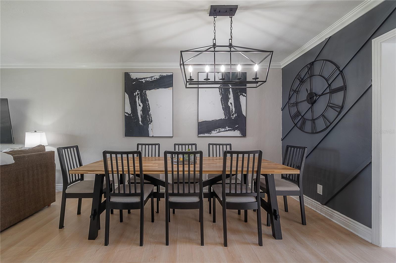 2916 W COLLINS ST — photo 2