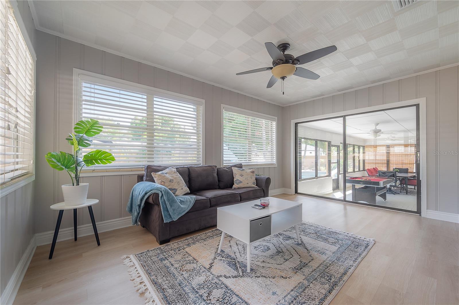 2916 W COLLINS ST — photo 27
