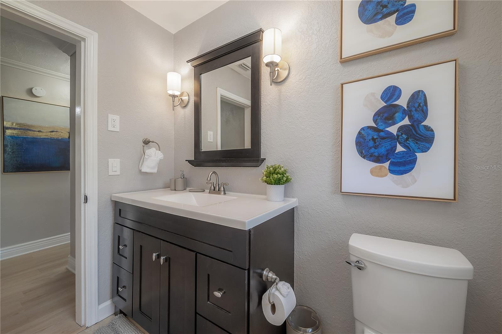 2916 W COLLINS ST — photo 16