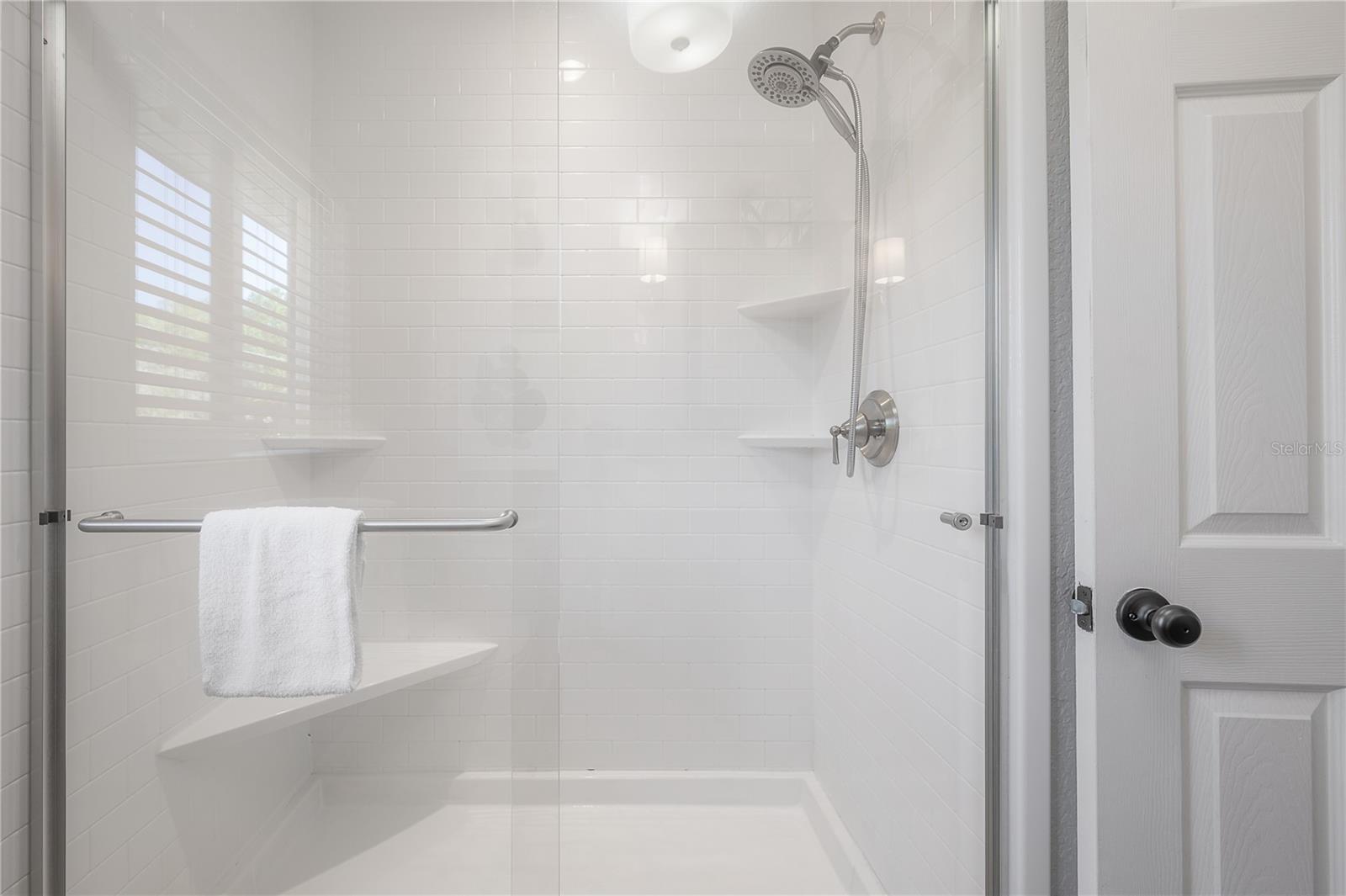 2916 W COLLINS ST — photo 15