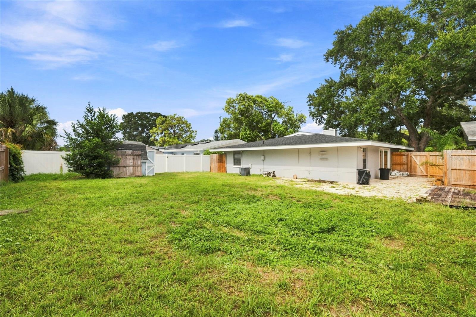 1680 PINEHURST RD — photo 36