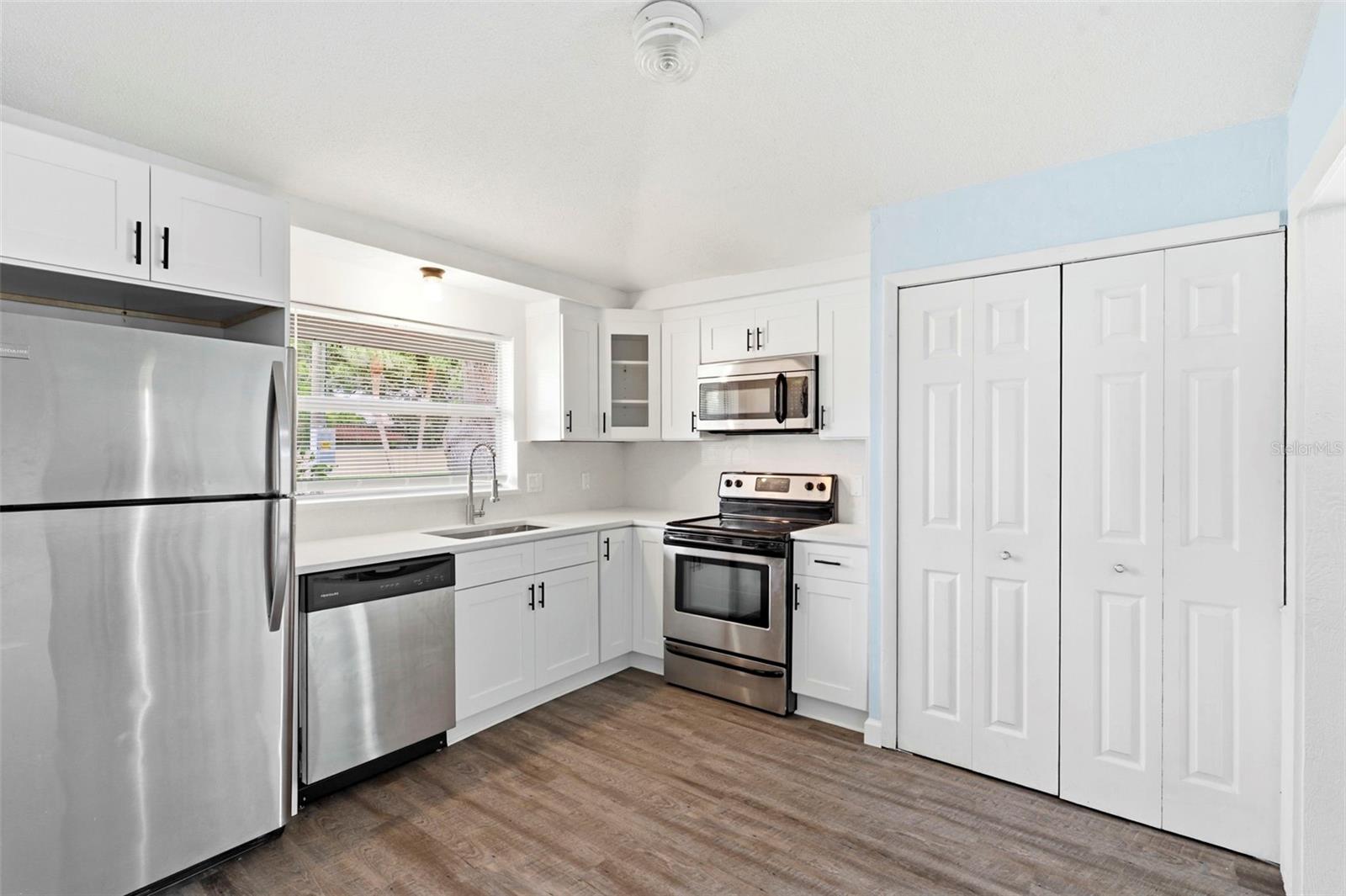 1680 PINEHURST RD — photo 23