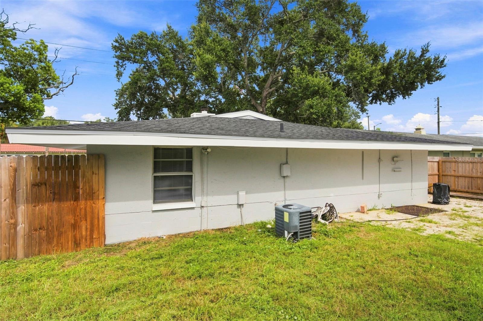1680 PINEHURST RD — photo 38