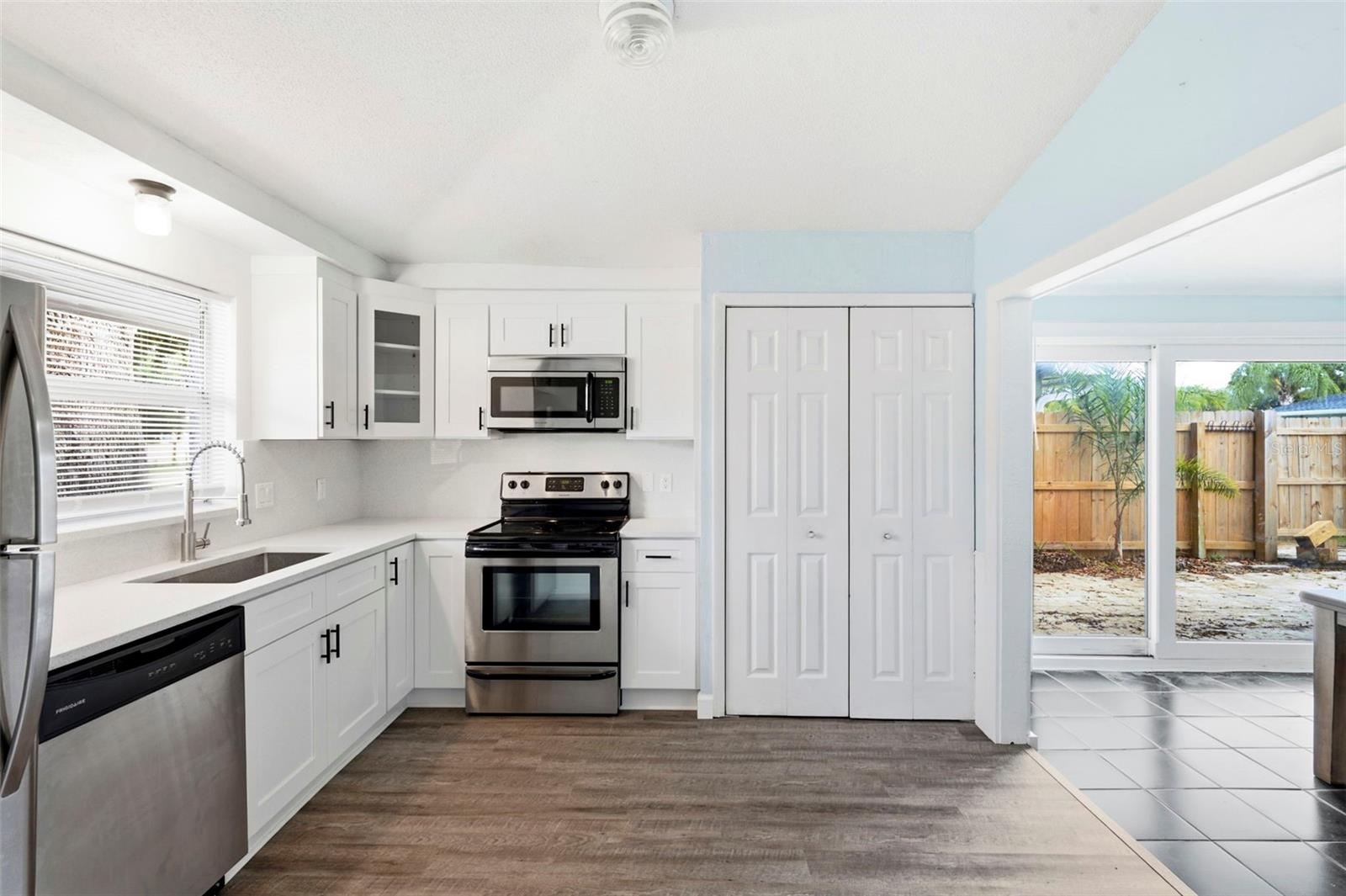 1680 PINEHURST RD — photo 24