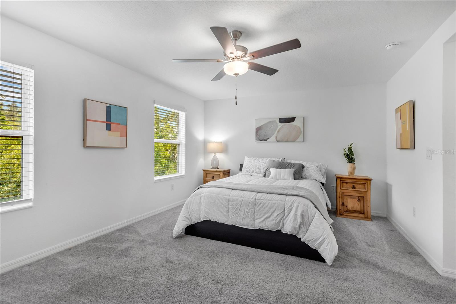 6033 ACARA LN — photo 7