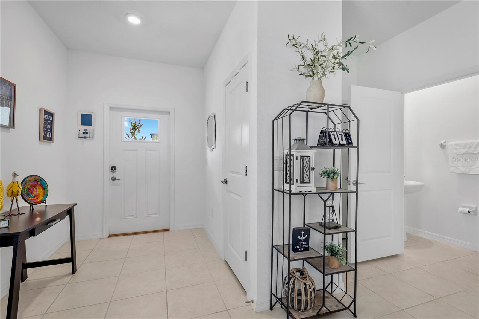 6033 ACARA LN — photo 16