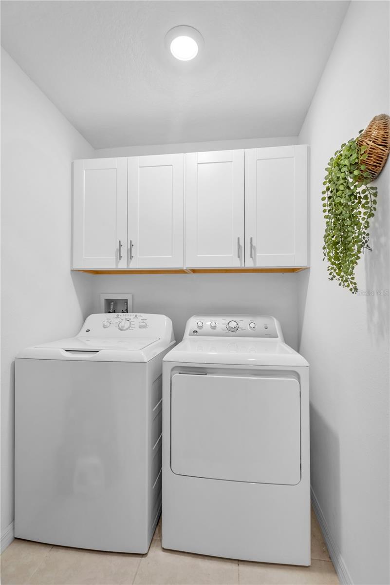 6033 ACARA LN — photo 22