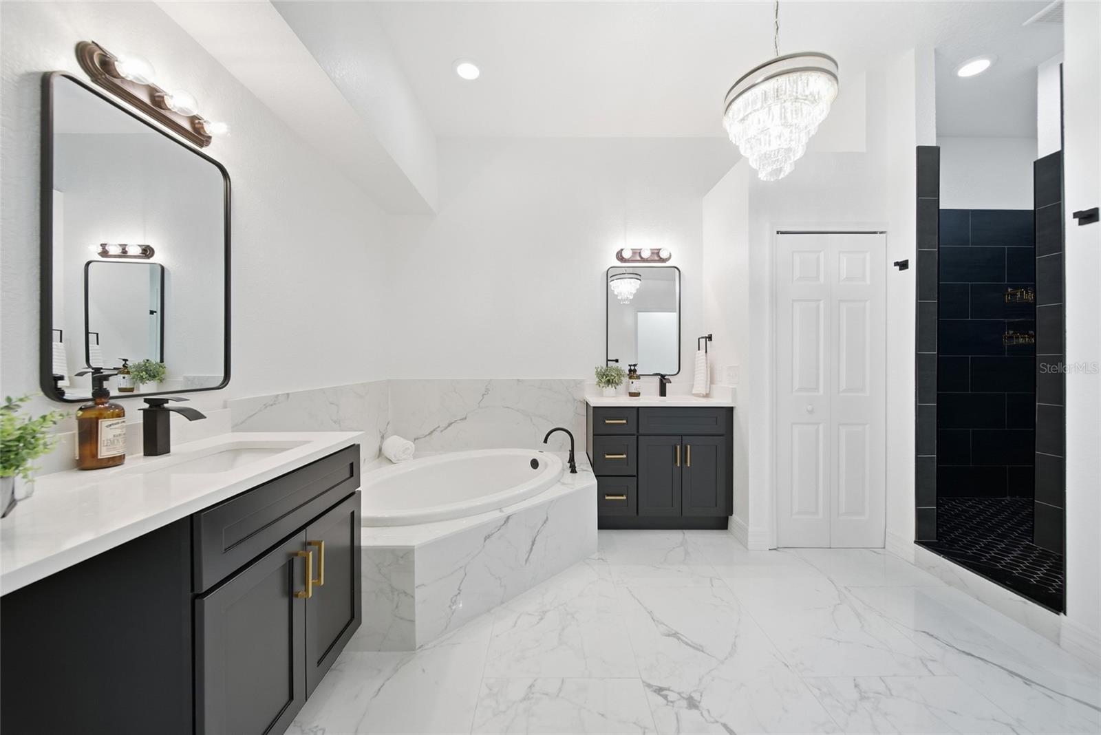 515 VILLA TREVISO CT — photo 27