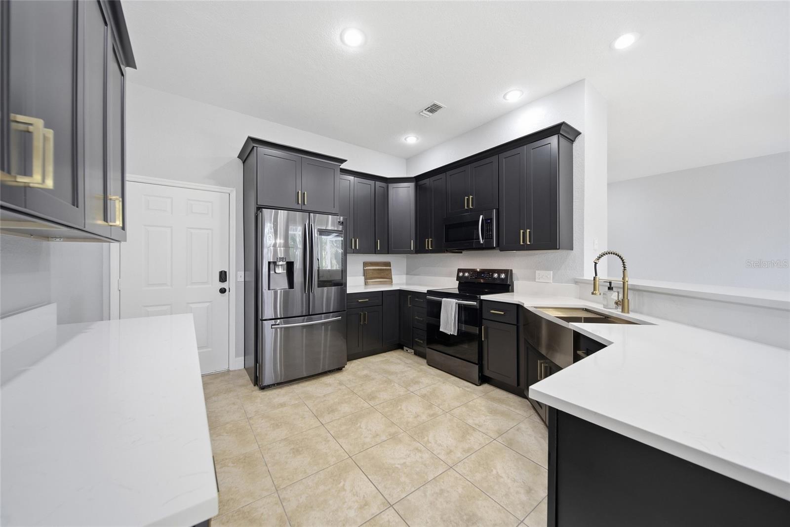 515 VILLA TREVISO CT — photo 8