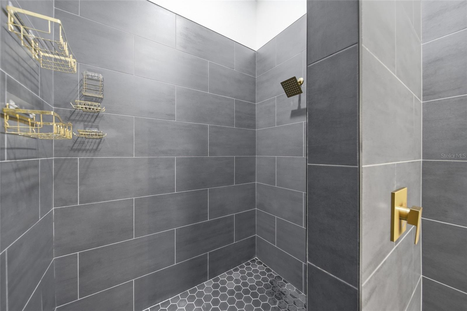 515 VILLA TREVISO CT — photo 30
