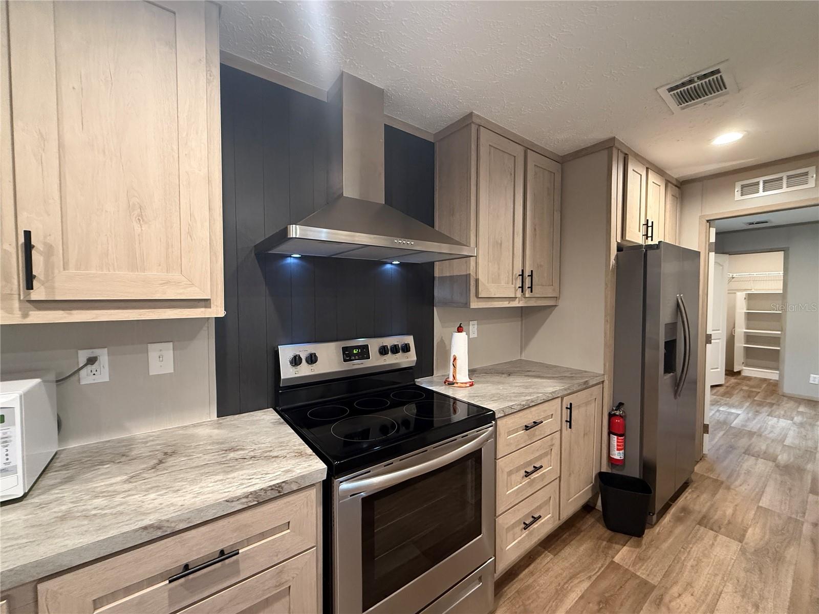 10305 REVELL RD — photo 8