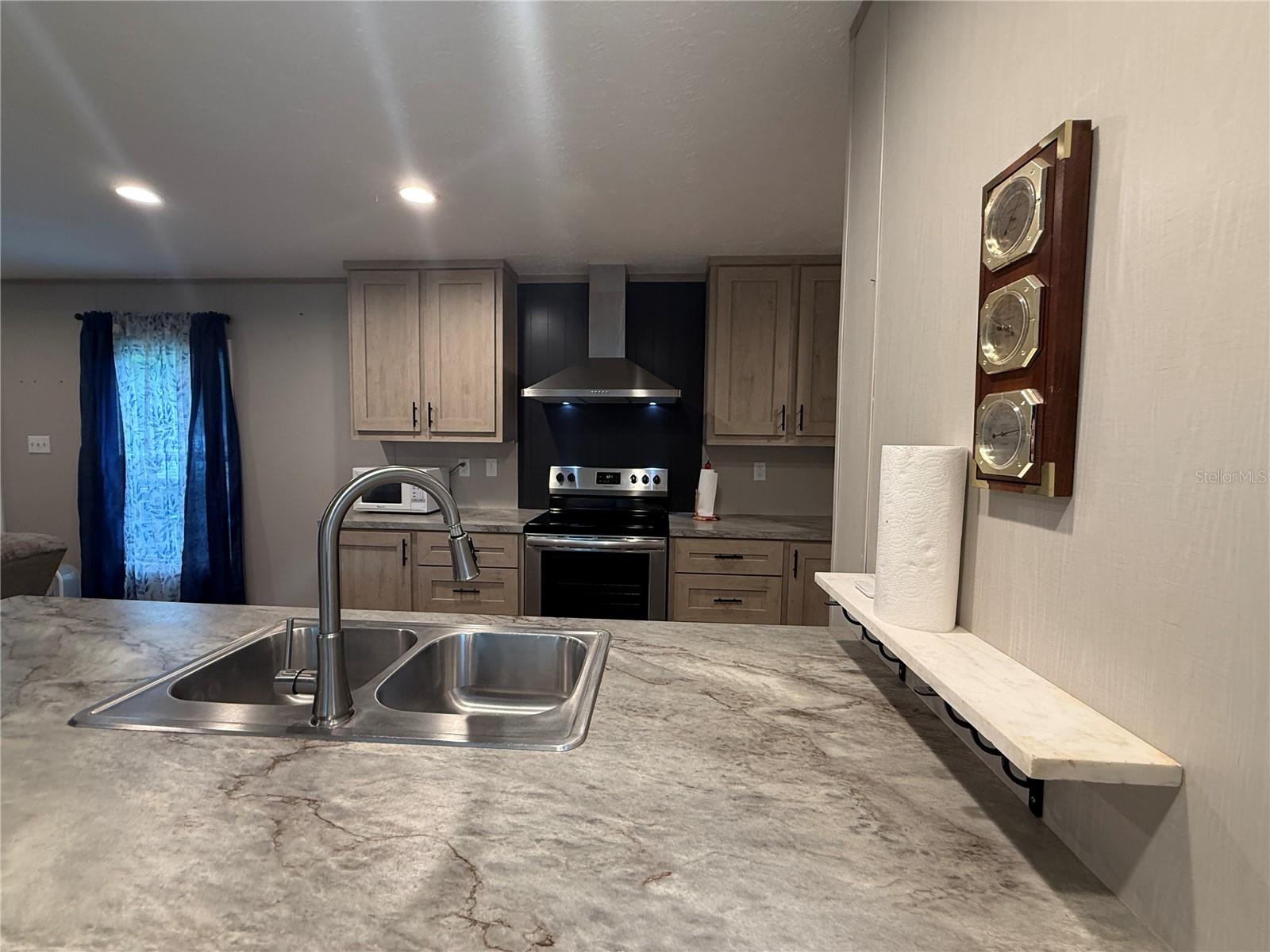 10305 REVELL RD — photo 11