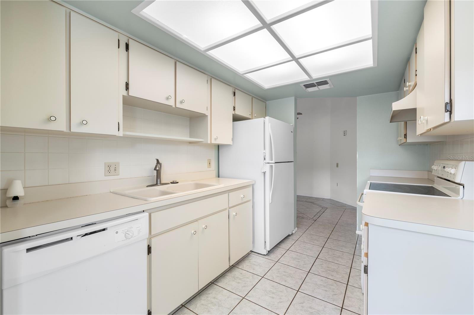 4739 CARRINGTON CT — photo 14